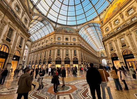 Fashion and business centre in Italy: Milan MILAN, ITALY - FEBRUARY 04: A view of the Galleria, named after Vittorio Emanuele II, the first king of Italy, on 4 February 2025. The Galleria Vittorio Emanuele II has inspired many other arcades and shopping centres to adopt the name Galleria . Historic architecture and art museums make the city of Milan not only a centre of fashion, design, and finance but also one of Europe s most important tourist destinations, located in northern Italy. Its iconic landmarks include the Duomo di Milano, the world s largest Gothic cathedral, the Galleria Vittorio Emanuele II, one of the world s oldest shopping malls, and La Scala, one of the world s most famous opera houses. The city, with its luxurious shopp  Copyright: x2025xAnadoluxDidemxMentex