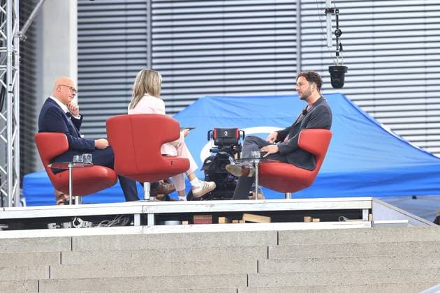 Berlin, Deutschland, 03.08.2025: Deutscher Bundestag, Marie-Elisabeth-Lüders-Haus: ARD-Sommerinterview: Grünen-Chef Felix Banaszak (rechts) wird von Matthias Deiß und Isabella David-Zagratzki interviewt *** Berlin, Germany, 03 08 2025 German Bundestag, Marie Elisabeth Lüders House ARD summer interview Green Party leader Felix Banaszak on the right is interviewed by Matthias Deiß and Isabella David Zagratzki Copyright: xdtsxNachrichtenagenturx dts_77312