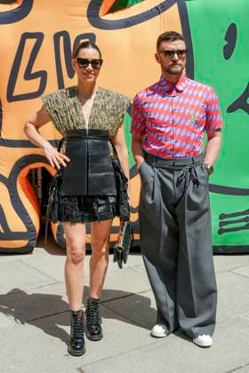 Jessica Biel et son mari Justin Timberlake - Photocall du défilé de mode Hommes Louis Vuitton Prêt-à-porter Printemps-Été 2023 au Musée du Louvre à Paris. Le 23 juin 2022 Olivier Borde Bestimage Celebs during the Spring-Summer 2023 Louis Vuitton fashion show at cour Carrée du Louvre in Paris, France. On June 23rd June 2022 Paris France *** Jessica Biel and her husband Justin Timberlake Photocall of the Mens Louis Vuitton Prêt à porter Spring Summer 2023 fashion show at the Musée du Louvre in Paris On June 23rd 2022 Olivier Borde Bestimage Celebs during the Spring Summer 2023 Louis Vuitton fashion show at cour Carrée du Louvre in Paris, France On June 23rd 2022 Paris France  Copyright: xOLIVIERxBORDEx xBESTIMAGExOLIVIERxBORDEx xBESTIMAGEx
