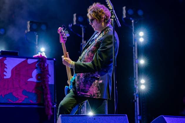 Heritage Live music festival in Essex, UK - 02 Aug 2025 Nicky Wire of Manic Street Preachers seen performing live on stage during the Heritage Live music festival. Heritage Live music festival was held at The Audley End Estate in Essex. Bands playing were Ash, The Charlatans and The Manic Street Preachers, Opening and the day was a DJ set from Chris Moyles who then hosted the days event by introducing the bands to the stage. Essex United Kingdom Copyright: xBonniexBritainx xSOPAxImagesx ACB07196