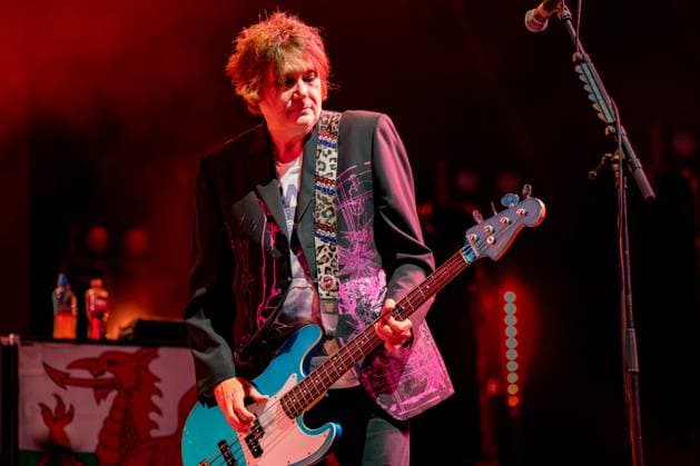 Heritage Live music festival in Essex, UK - 02 Aug 2025 Nicky Wire of Manic Street Preachers seen performing live on stage during the Heritage Live music festival. Heritage Live music festival was held at The Audley End Estate in Essex. Bands playing were Ash, The Charlatans and The Manic Street Preachers, Opening and the day was a DJ set from Chris Moyles who then hosted the days event by introducing the bands to the stage. Essex United Kingdom Copyright: xBonniexBritainx xSOPAxImagesx ACB07728