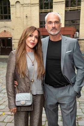abb Simone Thomalla and Rene M Actress with boyfriend as guests on the occasion of the German premiere of the play Vanja by the Komoedie am Kurfuerstendamm at the Neues Haus of the Berliner Ensemble on August 03, 2025 in Berlin Berlin Germany