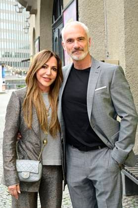 Simone Thomalla with partner Rene Marchand at the premiere of the play Vanya at the Komödie am Kurfürstendamm in the Neues Haus of the Berliner Ensemble Berlin, 03 08 2025 Foto:xM.xWehnertx xFuturexImagex vanya_5829