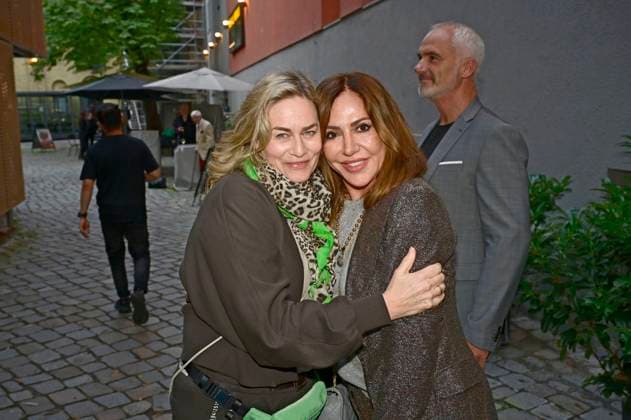 Gesine Cukrowski and Simone Thomalla at the premiere of the play Vanya at the Komödie am Kurfürstendamm in the Neues Haus of the Berliner Ensemble Berlin, 03 08 2025 Foto:xM.xWehnertx xFuturexImagex vanya_5860