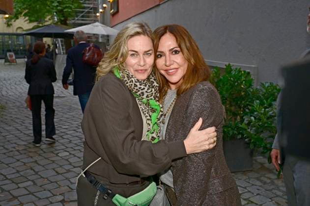 Gesine Cukrowski and Simone Thomalla at the premiere of the play Vanya at the Komödie am Kurfürstendamm in the Neues Haus of the Berliner Ensemble Berlin, 03 08 2025 Foto:xM.xWehnertx xFuturexImagex vanya_5861