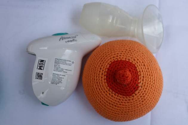 Women In Mexico City Hold A Massive Breastfeeding Party In Honor Of World Breastfeeding Week A view of a booth and counseling takes place during the Massive Breastfeeding event at the Kiosco Morisco in Mexico City, Mexico, on August 3, 2025, in honor of World Breastfeeding Week. Mexico City Mexico City Mexico  Copyright: xGerardoxVieyrax originalFilename: vieyra-notitle250803_npzeI.jpg