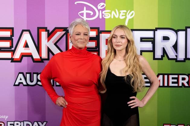 FREAKIER FRIDAY AUSTRALIAN PREMIERE, Jamie Lee Curtis and Lindsay Lohan pose for a photo during the Australian premiere of Disney™s Freakier Friday at Westfield Bondi Junction in Sydney, Tuesday, August 5, 2025. ( NO ARCHIVING SYDNEY NEW SOUTH WALES AUSTRALIA  Copyright: xSTEVENxMARKHAMx 20250805170092334619
