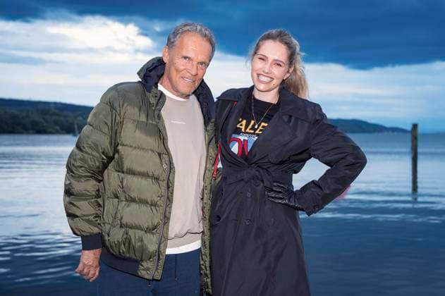 Christian Tramitz and Mitsou Jung at the premiere of two new episodes of the ARD early evening series Hubert ohne Staller at the Open Air Starnberg 2025 in the open-air cinema at the Seebad Starnberg, 05 08 2025 Foto:xN.xKolinzx xFuturexImagex hubert_5826