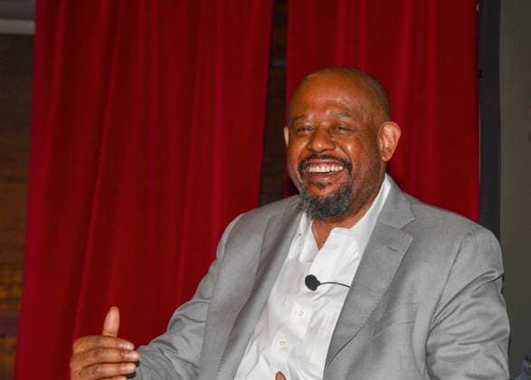Forest Whitaker - F.Whitaker inaugure un centre de formation dédié à la jeunesse, financé par son ONG Whitaker Peace and Development Initiative (WPDI) à Aubervilliers, le 17 mai 2023. L acteur américain était entouré de K.Franclet, la maire de la ville, le ministre du logement O.Klein, la journaliste I.Giordano, ainsi que le président de la Seine-Saint-Denis, S.Troussel. Ouvert depuis avril 2023, le centre offre des formations gratuites et ouvertes à tous en entrepreneuriat, en informatique et en médiation sociale. F. Whitaker inaugurates a training center dedicated to youth, funded by his NGO Whitaker Peace and Development Initiative (WPDI) in Aubervilliers, May 17, 2023. The American actor was surrounded by K. Franclet, the mayor of t  Copyright: xAlexandrexFayx xPixPlanetex xBestimagexAlexandrexFayx xPixPlanetex xBestimagex