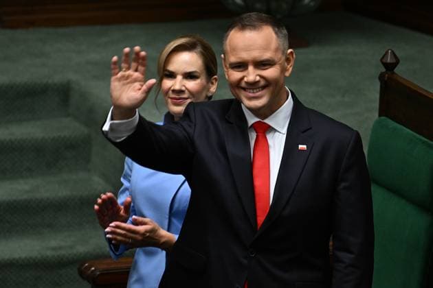 News Themen der Woche KW32 06.08.2025 WARSZAWA SEJM RP CEREMONIA ZAPRZYSIEZENIA PREZYDENTA KAROLA NAWROCKIEGO KAROL NAWROCKI Z ZONA MARTA NAWROCKA FOT DAMIAN BURZYKOWSKI NEWSPIX.PL NEWSPIX.PL --- newspix.pl WARSAW 06.08.2025 The ceremonial swearing-in of the new President of Poland, Karol Nawrocki. POLAND OUT! 