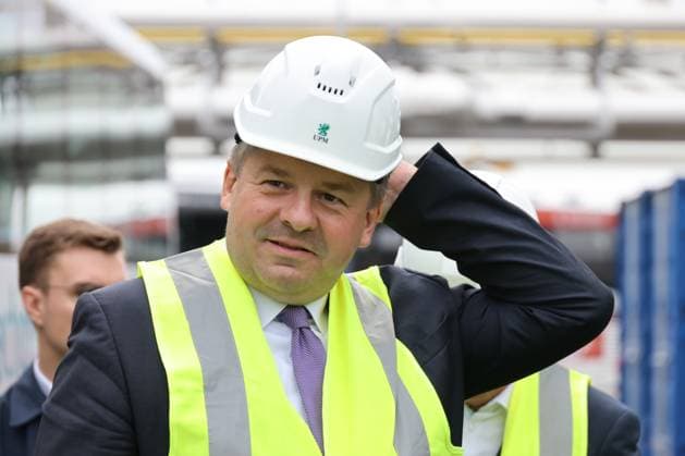 CDU Haseloff und Nachfolger Schulze 07.08.2025, Germany, Sachsen-Anhalt, Leuna, Chemie Werk, noch Ministerpräsident Rainer Haseloff mit seinem Nachfolger im Amt, Sven Schulze, Wirtschaftsminister Sachsen Anhalt CDU EUID DEF1103R.HRB123335B Leuna Sachsen-Anhalt Germany *** CDU Haseloff and successor Schulze 07 08 2025, Germany, Saxony Anhalt, Leuna, chemical plant, still Minister President Rainer Haseloff with his successor in office, Sven Schulze, Minister of Economics Saxony Anhalt