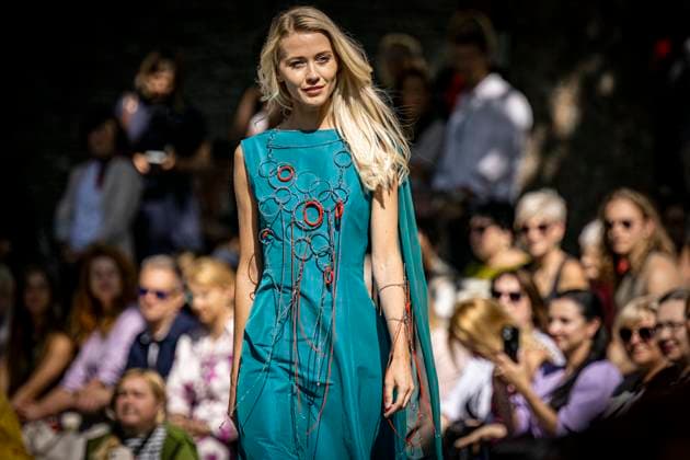 Entertainment Themen der Woche KW32 Traditional four-day show of glass and jewellery Krehka krasa (Fragile Beauty ) begins in Jablonec nad Nisou, Czech Republic, August 7, 2025. (CTKxPhoto RadekxPetrasek) CTKPhotoP2025080703359  CTKPhotoP2025080703359