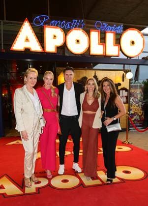 Roncalli s Apollo Variete Fresh n Funk premiere performance L R Marion Bock, Antje Brdaric , Thomas Brdaric, Sarah Valentina Winkaus and Stephania Lanzilotta as VIP guests Düsseldorf Apollo NRW Germany
