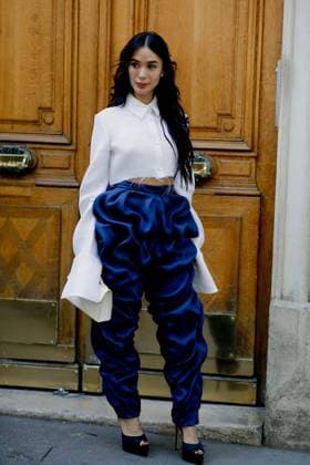 PFW - Viktor And Rolf Street Style Street style, Heart Evangelista arriving at Viktor and Rolf Fall Winter 2025 Haute Couture show, held at Salle Wagram, Paris, France, on July 9, 2025. Photo by Marie-Paola Bertrand-Hillion ABACAPRESS.COM Paris France  Copyright: xBertrand-HillionxMarie-Paola ABACAx