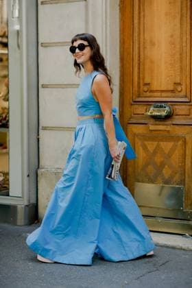 PFW - Viktor And Rolf Street Style Street style, Mari Alexander arriving at Viktor and Rolf Fall Winter 2025 Haute Couture show, held at Salle Wagram, Paris, France, on July 9, 2025. Photo by Marie-Paola Bertrand-Hillion ABACAPRESS.COM Paris France  Copyright: xBertrand-HillionxMarie-Paola ABACAx