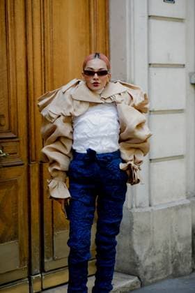 PFW - Viktor And Rolf Street Style Street style, Tina Leung arriving at Viktor and Rolf Fall Winter 2025 Haute Couture show, held at Salle Wagram, Paris, France, on July 9, 2025. Photo by Marie-Paola Bertrand-Hillion ABACAPRESS.COM Paris France  Copyright: xBertrand-HillionxMarie-Paola ABACAx
