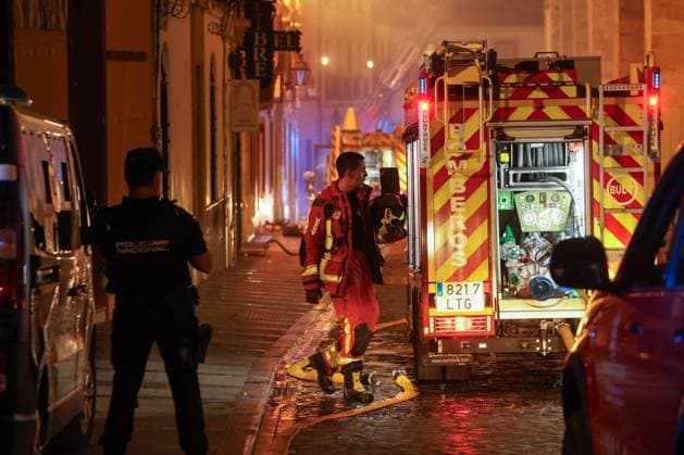 News Themen der Woche KW32 Fire in the Mosque of Cordoba Images of the fire in the Mosque of Cordoba On August 8, 2025 in Cordoba, Andalusia Spain This afternoon a fire broke out in the Mosque of Cordoba several troops have come to quell the fire 08 AUGUST 2025 Cordoba, Andalusia Cordoba, Andalusia Spain  Copyright: xMaderoxCuberox 6896127