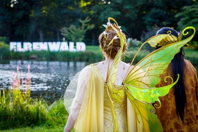 News Themen der Woche KW32 Elbenwaldfestival Cottbus DEU Deutschland Brandenburg Cottbus, 09.08.2025, Elbenwaldfestival Cottbus 2025 - auf dem Festival in Cottbus treffen sich tausende Fans von Fantasy, Magie, Film, Musik, Gaming und Cosplay, oft in fantasievollen Kostuemen. *** Elbenwaldfestival Cottbus DEU Germany Brandenburg Cottbus, 09 08 2025, Elbenwaldfestival Cottbus 2025 at the festival in Cottbus thousands of fans of fantasy, magic, film, music, gaming and cosplay meet, often in imaginative costumes AF_Elbenwaldfestival_88362