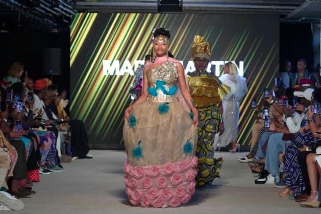 Africa Fashion Week London 2025 A model walks the catwalk in the Mary Martin London show during Africa Fashion Week, London, UK, 09 August 2025. Africa Fashion Week London is celebrating its 15th anniversary as the world™s largest and longest-running showcase of African and African-inspired fashion. AFWL 2025 emphasizes ˜Heritage in Motion™ melding tradition with innovation., Credit:Olu Ogunshakin Avalon United Kingdom, London, London, 1 Kemble Street, WC2B 4AN  Copyright: xOluxOgunshakinx xAvalonx 1028645033