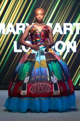 Africa Fashion Week London 2025 A model walks the catwalk in the Mary Martin London show during Africa Fashion Week, London, UK, 09 August 2025. Africa Fashion Week London is celebrating its 15th anniversary as the world™s largest and longest-running showcase of African and African-inspired fashion. AFWL 2025 emphasizes ˜Heritage in Motion™ melding tradition with innovation., Credit:Olu Ogunshakin Avalon United Kingdom, London, London, 1 Kemble Street, WC2B 4AN  Copyright: xOluxOgunshakinx xAvalonx 1028645105