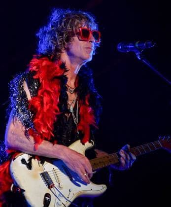 Lakefest 2025,Saturday , Eastnor Castle, Ledbury. UK The Brand New Heavies, Simon Bartholomew, Andrew Levy, Angela Ricci perform Lakefest 2025, Saturday, Eastnor Castle, Ledbury. UK, Credit:Avalon  Copyright: xAvalonx 1028636446