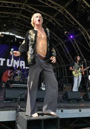 Lakefest 2025,Saturday , Eastnor Castle, Ledbury. UK Sweet Unrest perform Lakefest 2025, Saturday, Eastnor Castle, Ledbury. UK, Credit:Avalon  Copyright: xAvalonx 1028638940