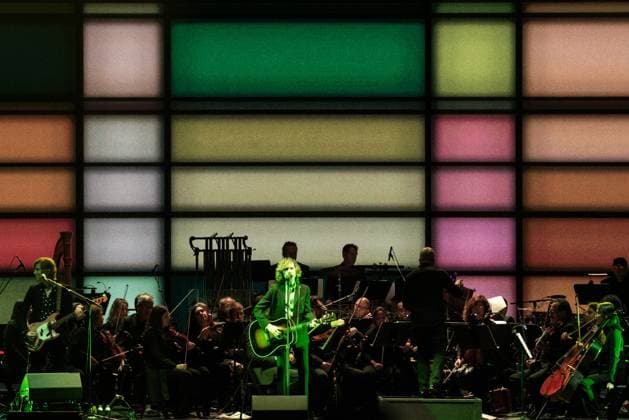 Outside Lands Music Festival 2025 - Day 1 Beck performs on the Sutro stage backed by the Berkeley Symphony at Outside Lands at Outside Lands at Golden Gate Park on August 08, 2025 in San Francisco, California. San Francisco Golden Gate Park California USA Copyright: xAnniexLesser imageSPACEx
