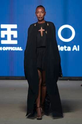 Africa Fashion Week London 2025 A model walks the catwalk in the I.N Official in collaboration with Meta AI show during Africa Fashion Week, London, UK, 09 August 2025. Africa Fashion Week London is celebrating its 15th anniversary as the world™s largest and longest-running showcase of African and African-inspired fashion. AFWL 2025 emphasizes ˜Heritage in Motion™ melding tradition with innovation., Credit:Olu Ogunshakin Avalon United Kingdom, London, London, 1 Kemble Street, WC2B 4AN  Copyright: xOluxOgunshakinx xAvalonx 1028711064