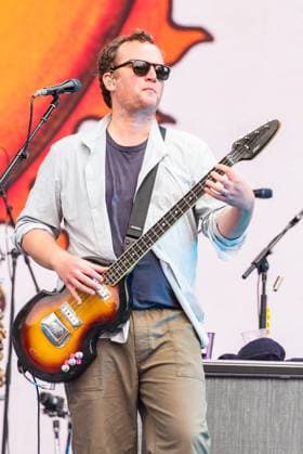 Outside Lands Music Festival 2025 - Day 2 Chris Baio of Vampire Weekend performs at Outside Lands at Golden Gate Park on August 09, 2025 in San Francisco, California. San Francisco Golden Gate Park California USA Copyright: xAnniexLesser imageSPACEx