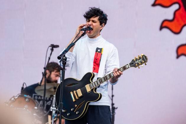 Outside Lands Music Festival 2025 - Day 2 Erza Koenig of Vampire Weekend performs at Outside Lands at Golden Gate Park on August 09, 2025 in San Francisco, California. San Francisco Golden Gate Park California USA Copyright: xAnniexLesser imageSPACEx