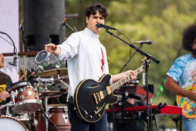 Outside Lands Music Festival 2025 - Day 2 Vampire Weekend performs at Outside Lands at Golden Gate Park on August 09, 2025 in San Francisco, California. San Francisco Golden Gate Park California USA Copyright: xAnniexLesser imageSPACEx