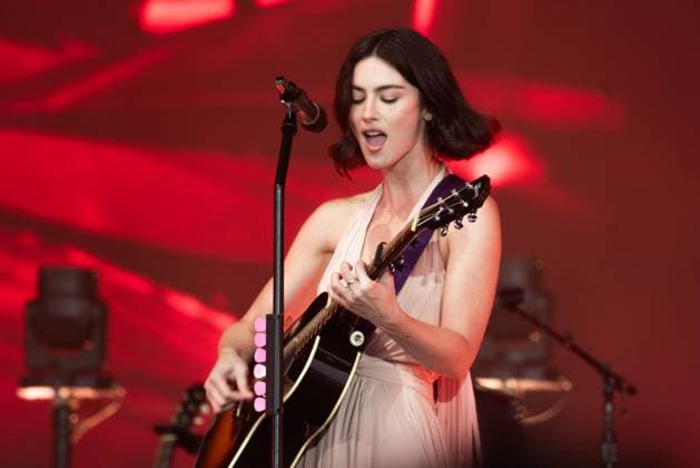 Outside Lands Music Festival 2025 - Day 2 Gracie Abrams performs at Outside Lands at Golden Gate Park on August 09, 2025 in San Francisco, California. San Francisco Golden Gate Park California USA Copyright: ximageSPACEx