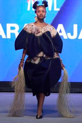 Africa Fashion Week London 2025 A model walks the catwalk in the Sarah Ajayi show during Africa Fashion Week, London, UK, 09 August 2025. Africa Fashion Week London is celebrating its 15th anniversary as the world™s largest and longest-running showcase of African and African-inspired fashion. AFWL 2025 emphasizes ˜Heritage in Motion™ melding tradition with innovation., Credit:Olu Ogunshakin Avalon United Kingdom, London, London, 1 Kemble Street, WC2B 4AN  Copyright: xOluxOgunshakinx xAvalonx 1028717284