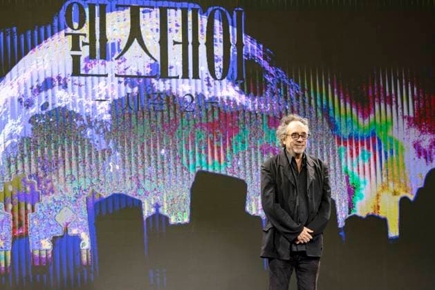 Tim Burton, Jenna Ortega And Emma Myers Promote Netflix™s Wednesday Season 2 In Seoul Director Tim Burton poses during a press conference and media talk for Season 2 of the Netflix drama Wednesday at the Four Seasons Hotel in Jongno District, Seoul, South Korea, on August 11, 2025. Seoul Seoul South Korea  Copyright: xChrisxJungx originalFilename: jung-timburto250811_npjCS.jpg