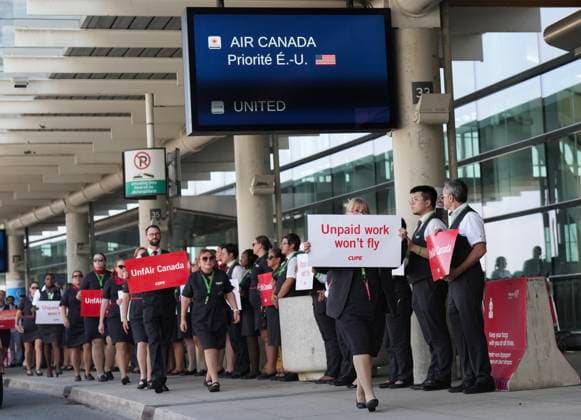 August 11, 2025, Toronto, On, CANADA: Air Canada flight attendants gather for a demonstration in preparation for a possible strike at Pearson International Airport in Toronto, on Monday, Aug. 11, 2025. Toronto CANADA  - ZUMAc35_ 20250811_zaf_c35_011 Copyright: xNathanxDenettex