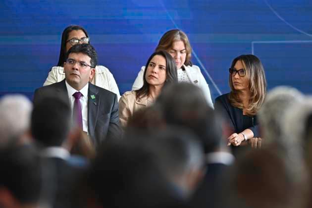 BRASiLIA, DF - 11.08.2025: PRESIDENTE LULA ENTREGA PRÃªMIO MEC - Photo: First Lady Janja Lula da Silva, Governor Raquel Lyra and Governor Rafael Fonteles during the award ceremony. This Monday (11), President Lula da Silva will participate in the MEC Brazilian Education Award ceremony at the Planalto Palace. x2785348x  TonxMolina