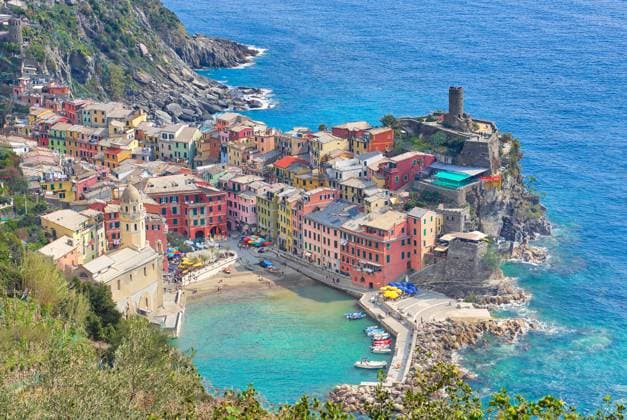 Italy, Riomaggiore scenic shoreline Model Released GentleGiantProductions_ID27273_783493_001 Copyright: xx RECORD DATE NOT STATED