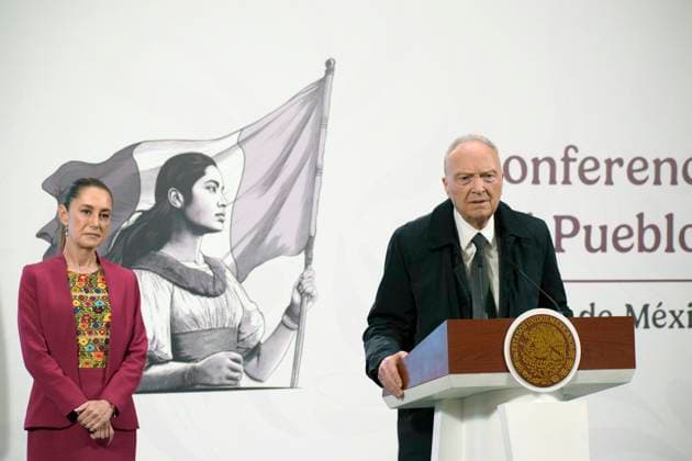 Mexican President Claudia Sheinbaum Pardo is seen behind while Mexico s Attorney General, Alejandro Gertz Manero speak during the security report at a briefing conference at National Palace. on August 12, 2025 in Mexico City, Mexico. Mexico City Mexico - ZUMAe321 20250812_zia_e321_003 Copyright: xLuisxBarronx