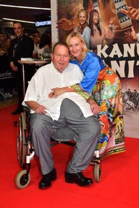 Ottfried Fischer and Simone Fischer at the öThe Canoe of Manitou movie premiere on 12 08 2025 in Munich öThe Canoe of Manitou movie premiere in Munich
