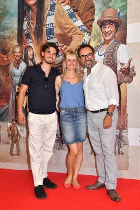 Acun Maral, Franziska Maral and Adnan Maral at the öThe Canoe of Manitou movie premiere on 12 08 2025 in Munich öThe Canoe of Manitou movie premiere in Munich