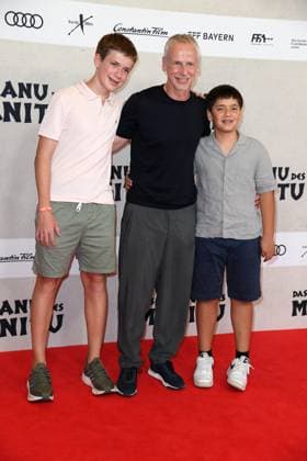 Fred Kogel CEO Leonine with sons Leo Kogel and Ortiz Kogel at the world premiere of the movie DAS KANU DES MANITU at the Mathäser Filmpalast in Munich on 12 08 2025