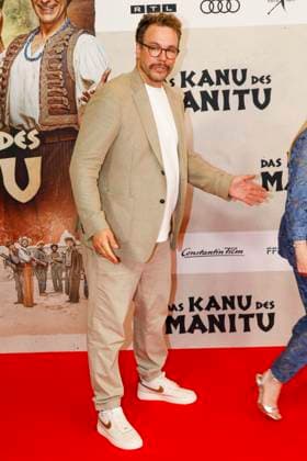 World premiere of The Canoe of Manitou in Munich Munich, 12 8 2025 Jan van Weyde at the world premiere of The Canoe of Manitou at the Mathäser Filmpalast in Munich Bavaria Copyright: xMatthiasxGränzdörferx