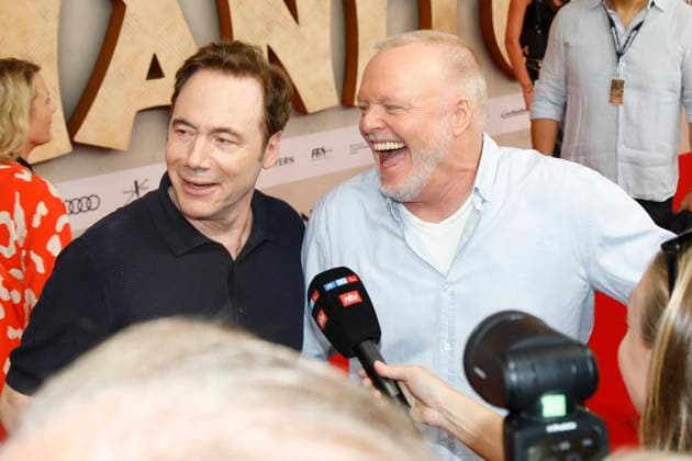 World premiere of Das Kanu des Manitu in Munich Munich, 12 8 2025 Stefan Raab and Michael Bully Herbig at the world premiere of Das Kanu des Manitu at the Mathäser Filmpalast in Munich Bavaria Copyright: xMatthiasxGränzdörferx