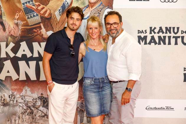 World premiere of Das Kanu des Manitu in Munich Munich, 12 8 2025 Acun Maral, Franziska Maral and Adnan Mara at the world premiere of Das Kanu des Manitu at the Mathäser Filmpalast in Munich Bavaria Copyright: xMatthiasxGränzdörferx