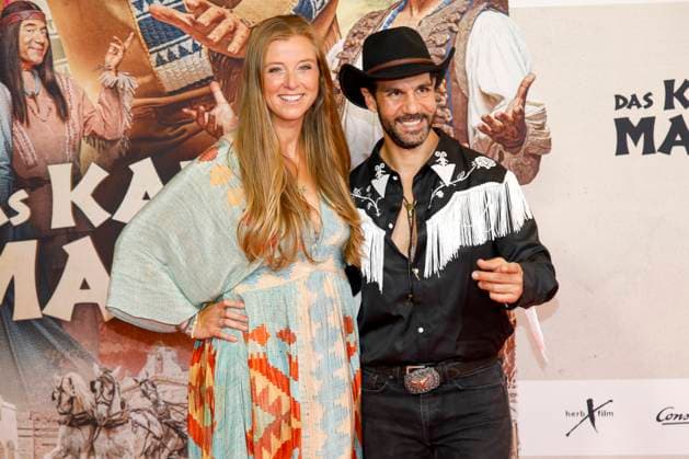 World premiere of The Canoe of Manitou in Munich Munich, 12 8 2025 Nina Eichinger and Daniele Rizzo at the world premiere of The Canoe of Manitou at the Mathäser Filmpalast in Munich Bavaria Copyright: xMatthiasxGränzdörferx