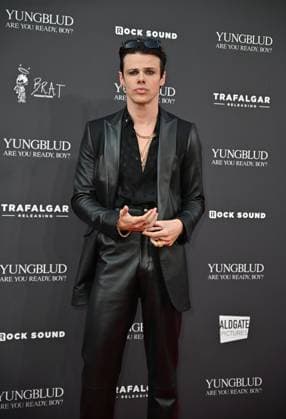 Yungblud Are You Ready, Boy? UK Premiere at Vue WestEnd, Leicester Square, London, UK. Dominic Harrison aka Yungblud attends Yungblud Are You Ready, Boy? UK Premiere, Credit:@thepinkrosephotography Avalon  Copyright: x@thepinkrosephotographyx xAvalonx 1029074705