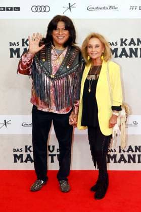 Alan Tafoya and Hella Brice at the premiere of the movie Das Kanu des Manitu at Mathäser Filmpalast Munich, 12 08 2025 Foto:xAgenturxWehnertx xGränzdörferx xFuturexImagex manitu_5635