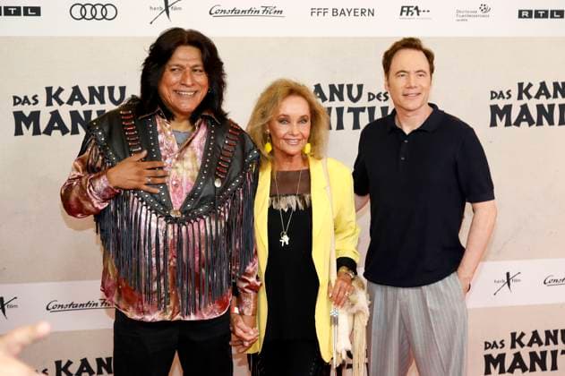 Alan Tafoya, Hella Brice and Michael Bully Herbig at the premiere of the movie Das Kanu des Manitu at Mathäser Filmpalast Munich, 12 08 2025 Foto:xAgenturxWehnertx xGränzdörferx xFuturexImagex manitu_5638