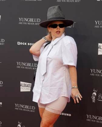 YUNGBLUD. Are You Ready, Boy? Premiere at the Vue in Leicester Square, London - 12 Aug 2025 Daisy Bertenshaw aka Chinchilla attends the YUNGBLUD. Are You Ready, Boy? Premiere at the Vue in Leicester Square. London United Kingdom Copyright: xCatxMorleyx xSOPAxImagesx Cat Morley_YUNGBLUD. Are You Ready, Boy_ Premiere_Daisy Bertenshaw aka Chinchilla_21400
