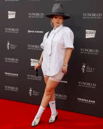 YUNGBLUD. Are You Ready, Boy? Premiere at the Vue in Leicester Square, London - 12 Aug 2025 Daisy Bertenshaw aka Chinchilla attends the YUNGBLUD. Are You Ready, Boy? Premiere at the Vue in Leicester Square. London United Kingdom Copyright: xCatxMorleyx xSOPAxImagesx Cat Morley_YUNGBLUD. Are You Ready, Boy_ Premiere_Daisy Bertenshaw aka Chinchilla_21403